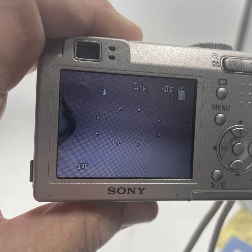 Sony Cyber-shot DSC-W5 5.1MP Digital Camera 3x Zoom+Battery+SD Card+Case
